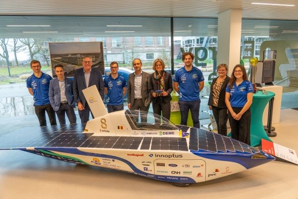 innoptus solar car group photo vito energyville