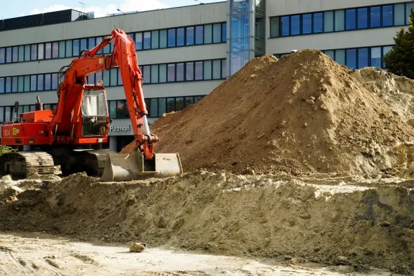 Graafmachine in de stad