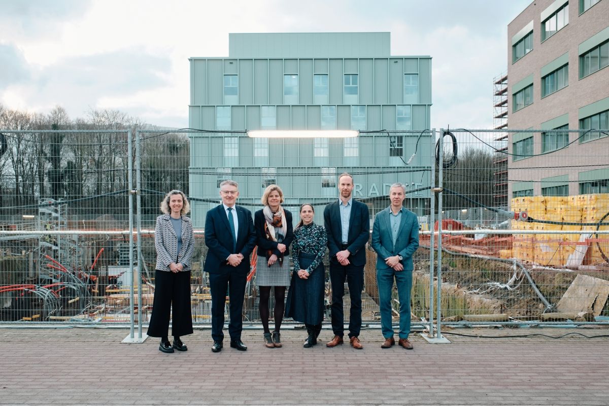 wetenschapspark-arenberg_persbericht16012026 groepsfoto werf