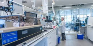 chemical-analysis-lab-vito-earth-building