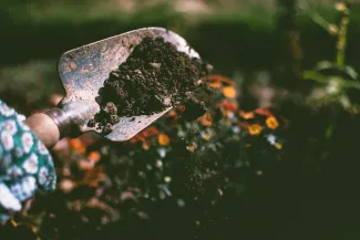 bodem aarde tuinschop