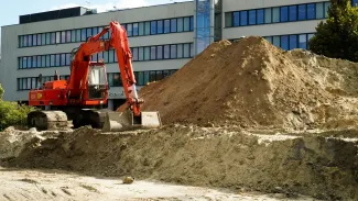 Graafmachine in de stad
